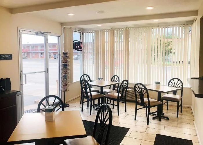 Rodeway Inn & Suites