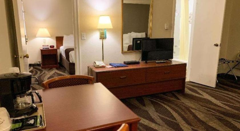 Hotel Rodeway & 2*