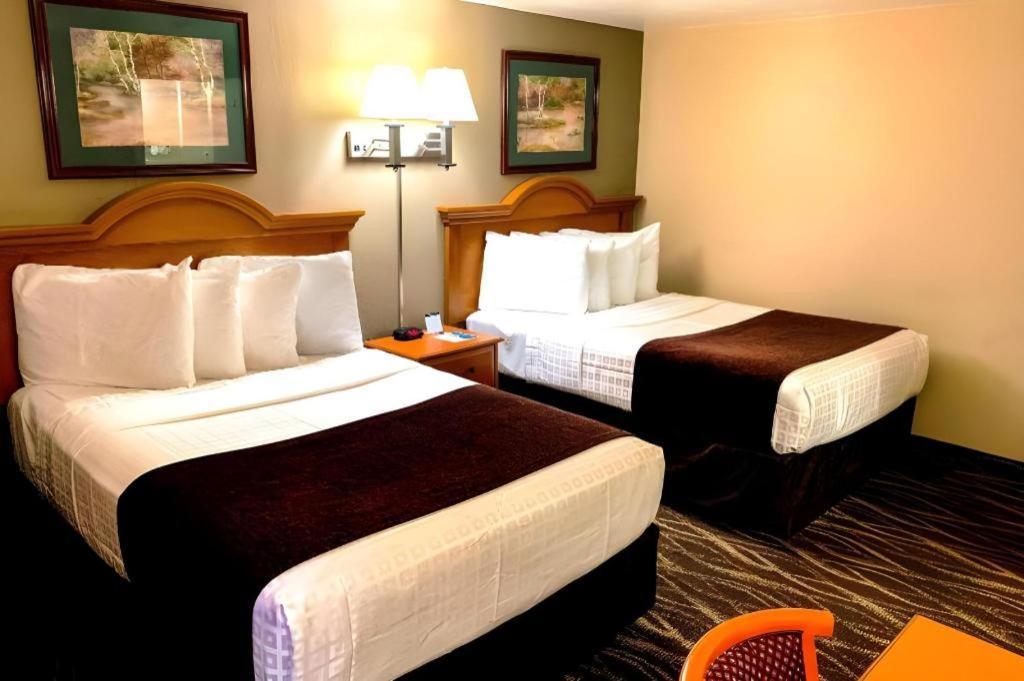 Hotel Rodeway &