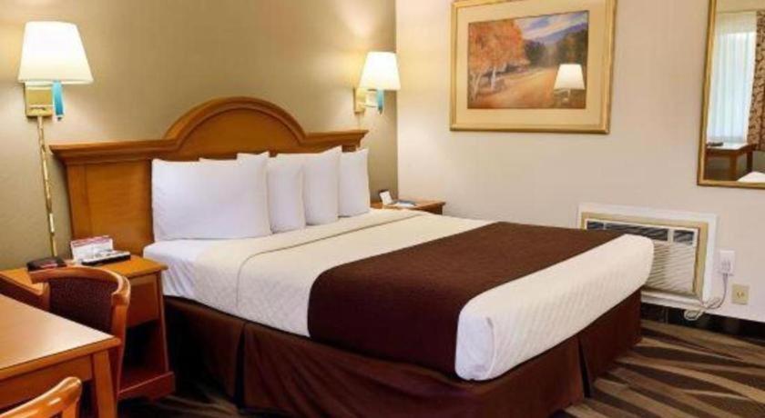 Rodeway & Hotel