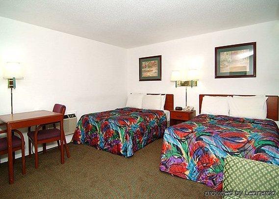 Hotel Rodeway & Sheridan