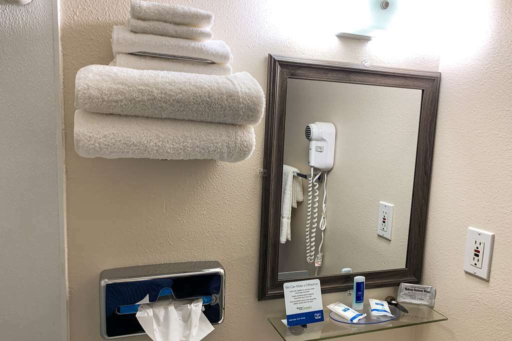 Hotel Rodeway & Sheridan
